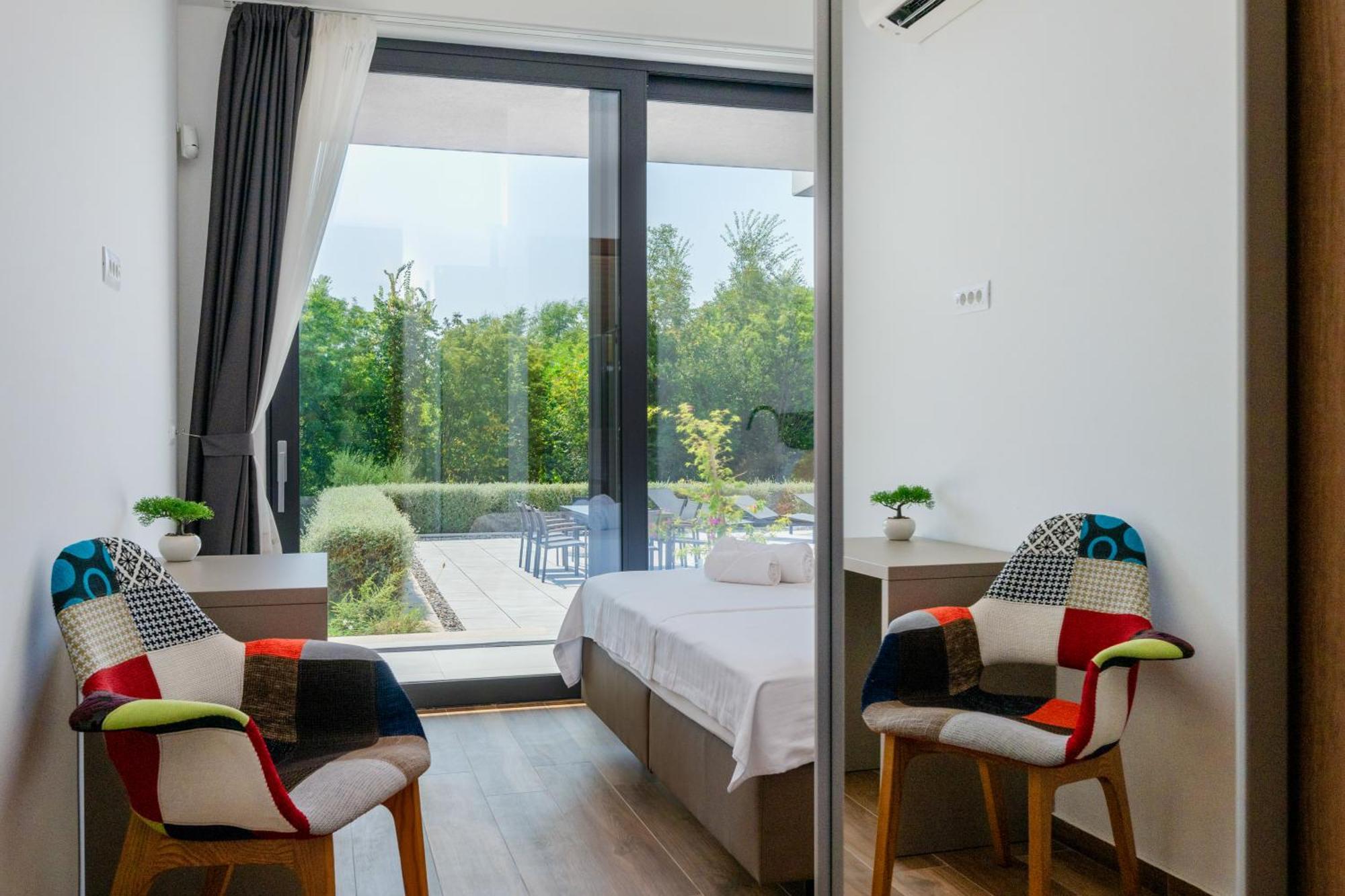 Martincic Residence - 5 Stars Luxury With Pool Heating On 4000M2 Rakalj Екстер'єр фото