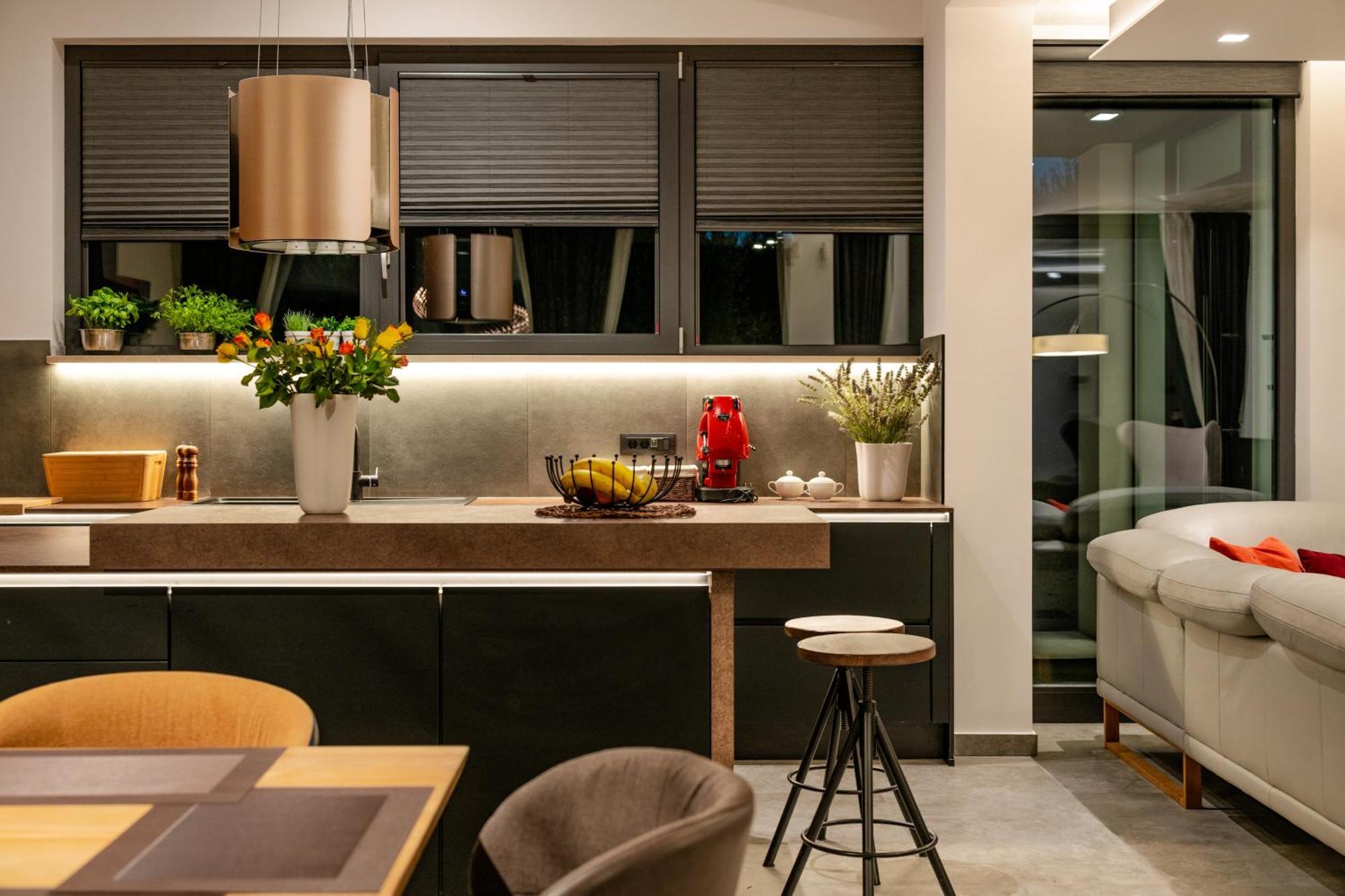 Martincic Residence - 5 Stars Luxury With Pool Heating On 4000M2 Rakalj Екстер'єр фото